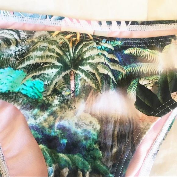 New BIKINI LAB Jungle Tropical Print Bikini - Picture 4 of 9